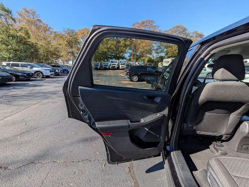 Used 2025 Ford Escape Active image 24