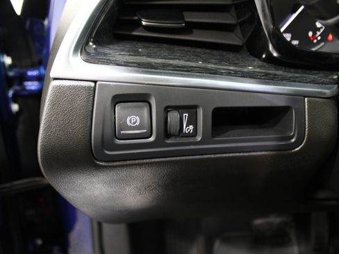 Certified 2023 Cadillac XT5 Premium Luxury image 9