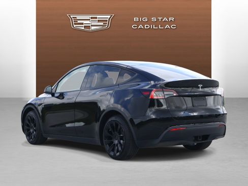 Used 2021 Tesla Model Y Long Range image 3