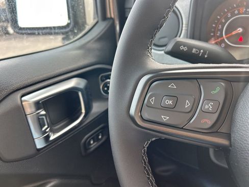 New 2026 Jeep Gladiator Sport image 18