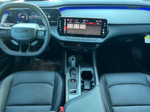 New 2024 Dodge Charger R/T w/ Plus Group image 11