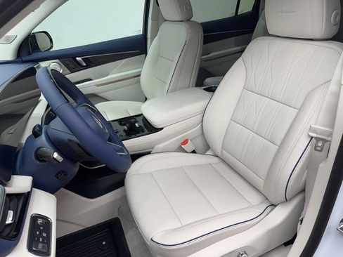 New 2026 Buick Enclave Avenir w/ Super Cruise Package AWD/4WD image 10