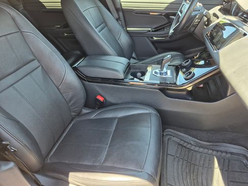 Used 2023 Land Rover Range Rover Evoque R-Dynamic S AWD/4WD image 22