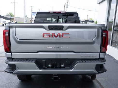 New 2026 GMC Sierra 2500 Denali w/ Technology Package AWD/4WD image 6
