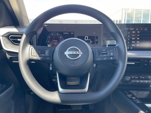New 2026 Nissan Kicks SV w/ SV Premium Package FWD image 8