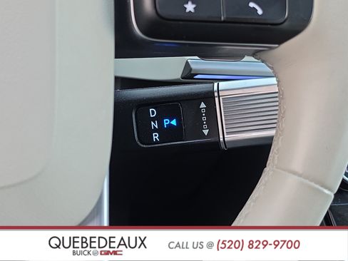 Used 2025 Hyundai Santa Fe Limited FWD image 14
