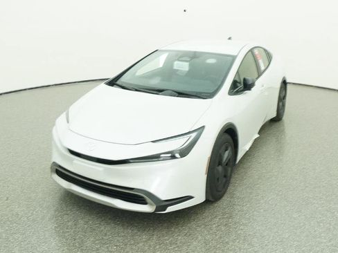 New 2026 Toyota Prius SE image 5