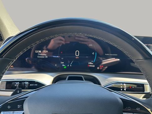 New 2026 Cadillac Vistiq Sport w/ LPO, Floor Liner Package image 34