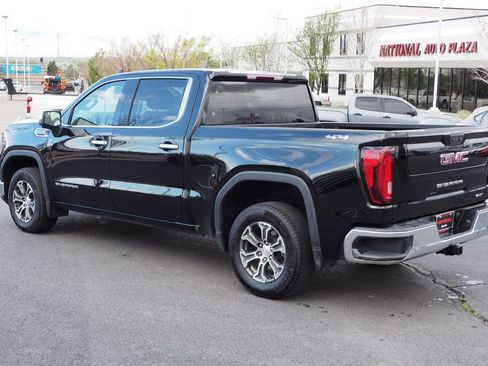 Used 2025 GMC Sierra 1500 SLT AWD/4WD image 6