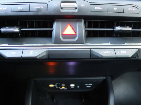 New 2026 Kia K4 EX FWD image 33