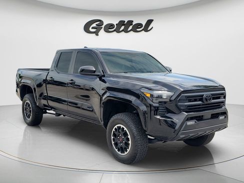 Used 2024 Toyota Tacoma SR5 RWD image 4