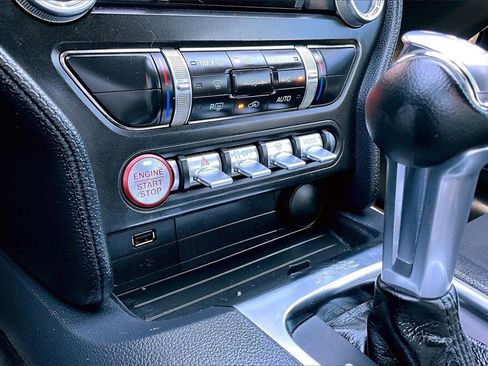 Used 2022 Ford Mustang EcoBoost w/ Equipment Group 101A image 33