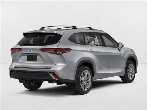New 2026 Toyota Highlander Limited image 2