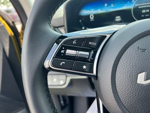 Certified 2024 Kia Seltos S FWD image 15