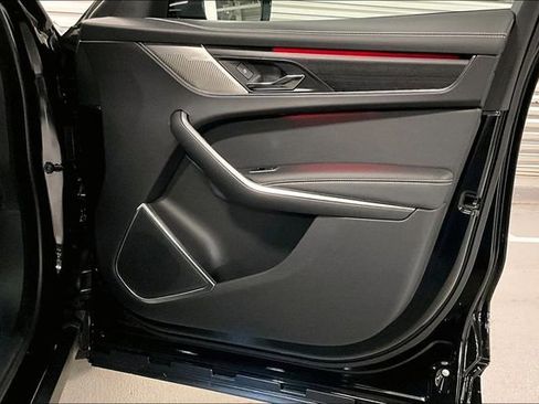 Certified 2025 Jaguar F-PACE R-Dynamic S image 27