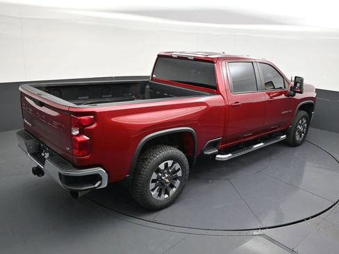 Used 2023 Chevrolet Silverado 2500 LT AWD/4WD image 17