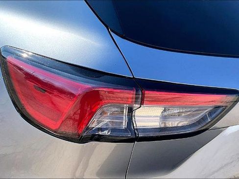 Certified 2022 Ford Escape SE w/ Cold Weather Package image 29