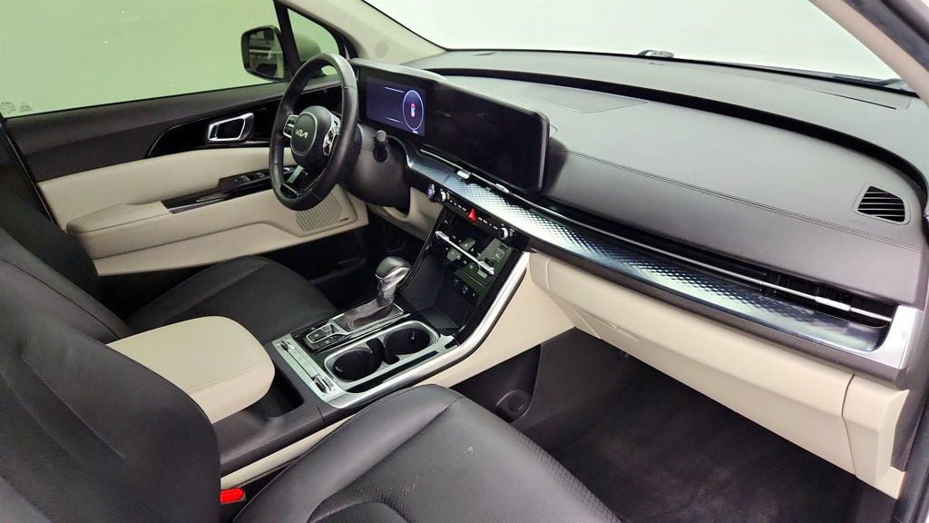 Used 2024 Kia Carnival SX Prestige FWD image 26