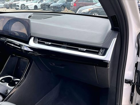 Used 2025 BMW X1 xDrive28i image 17