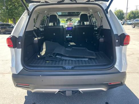 Certified 2025 Toyota Grand Highlander AWD image 25