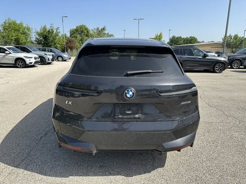 Used 2024 BMW iX xDrive50 w/ Sport Package AWD/4WD image 6
