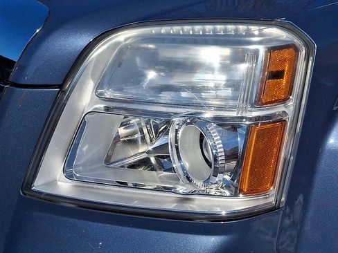 Used 2011 GMC Terrain SLE image 7