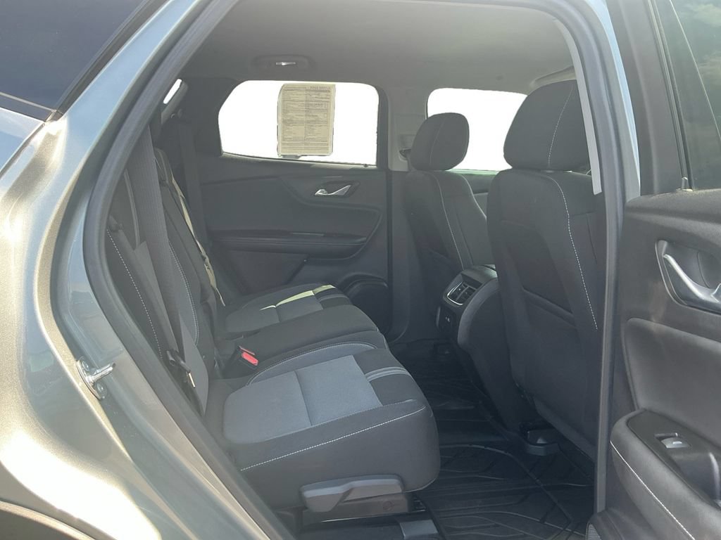 Used 2024 Chevrolet Blazer LT w/ Convenience Package FWD image 23