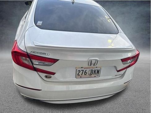 Used 2018 Honda Accord Sport image 4
