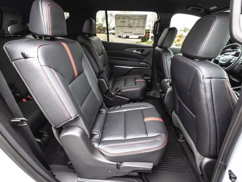 New 2026 Chevrolet Traverse RS w/ LPO, Floor Liner Package image 31