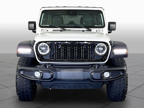 Used 2024 Jeep Wrangler Unlimited Sport AWD/4WD image 4