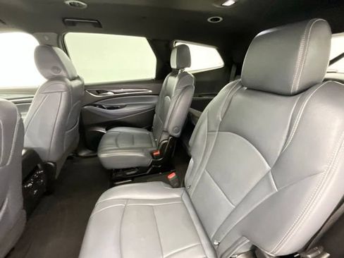 Used 2024 Buick Enclave Premium AWD/4WD image 7