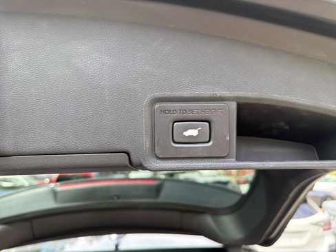 Used 2019 Acura RDX AWD image 11