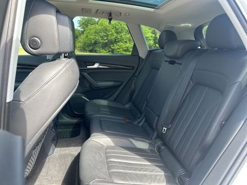 Used 2018 Audi Q5 2.0T Premium Plus w/ Premium Plus Package AWD/4WD image 18