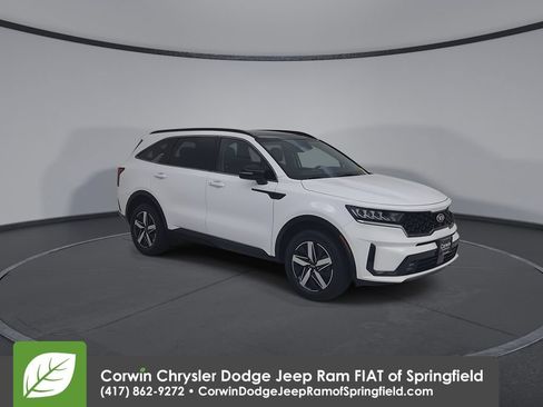 Used 2021 Kia Sorento EX w/ Panoramic Sunroof Package AWD/4WD image 4