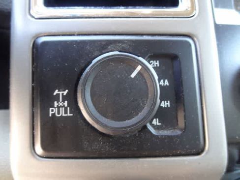 Used 2017 Ford F150 Lariat w/ Trailer Tow Package image 16