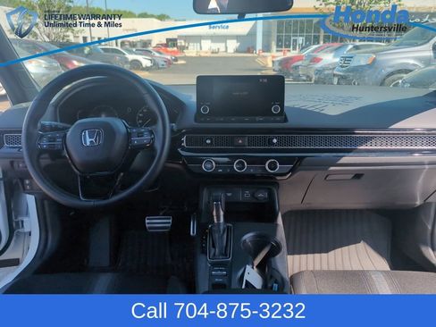 Used 2023 Honda Civic Sport image 18