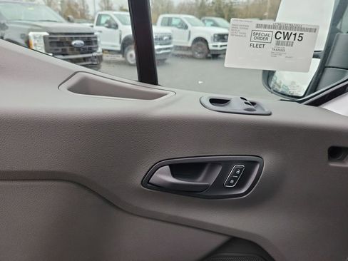 New 2026 Ford Transit 250 148 Medium Roof image 19