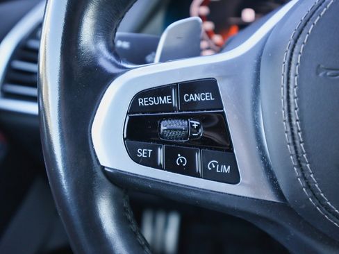 Used 2021 BMW X6 M50i w/ Executive Package image 20