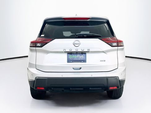 Used 2025 Nissan Rogue SV image 7