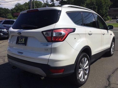 Used 2018 Ford Escape Titanium AWD/4WD image 8