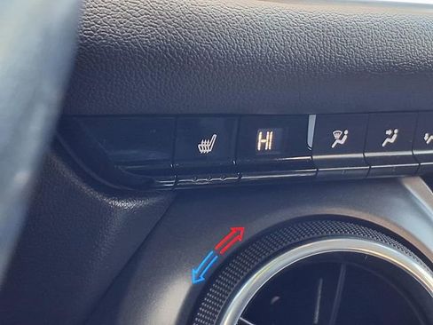 Used 2020 Chevrolet Blazer LT image 5