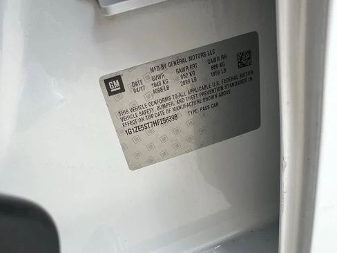 Used 2017 Chevrolet Malibu LT image 26