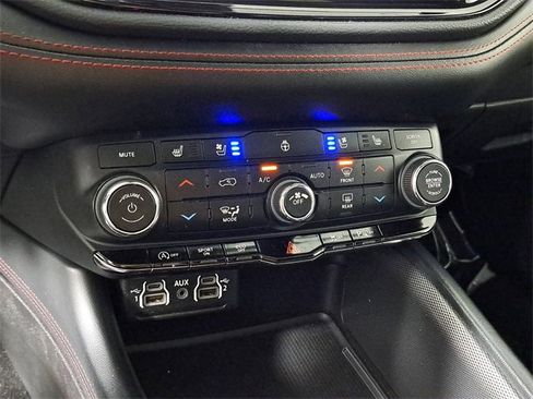 Used 2023 Dodge Durango GT image 32