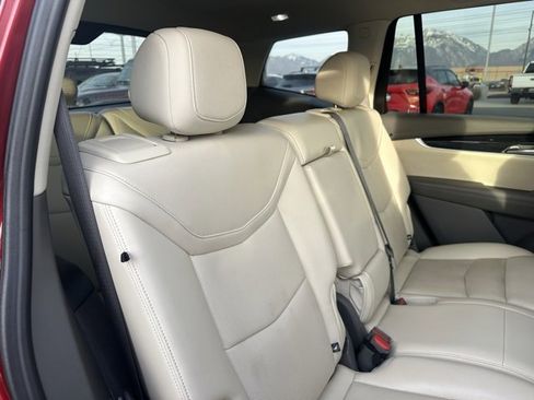 Used 2024 Cadillac XT6 Premium Luxury image 16