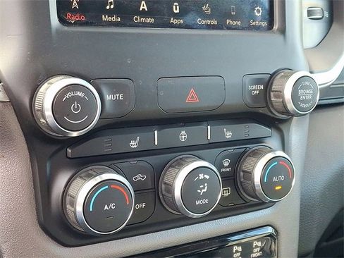 Used 2019 RAM 1500 Big Horn image 15