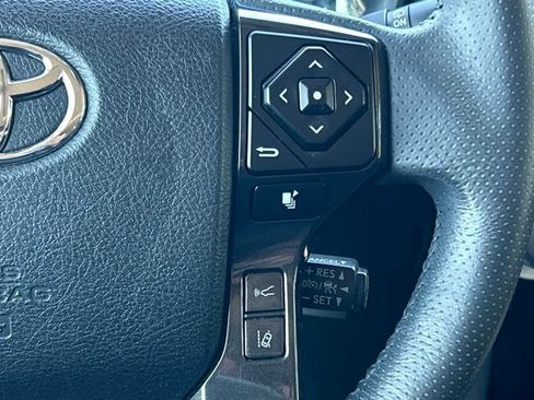 Used 2021 Toyota 4Runner TRD Off-Road Premium w/ Moonroof Package AWD/4WD image 67