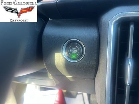 Used 2025 GMC Acadia Elevation image 16