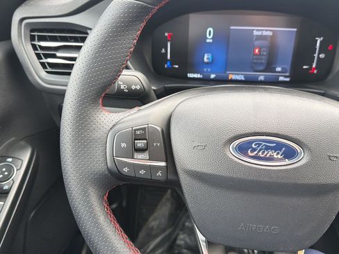 Used 2025 Ford Escape ST-Line image 13