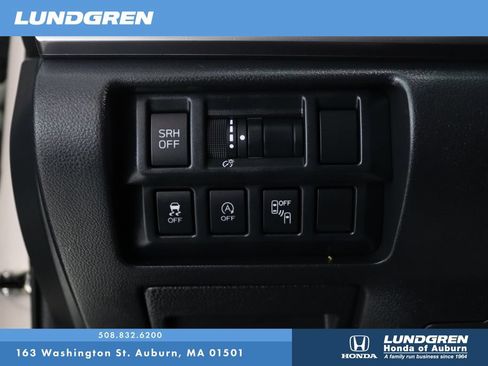 Used 2021 Subaru Crosstrek 2.5i Limited w/ Moonroof Package 2 AWD/4WD image 31
