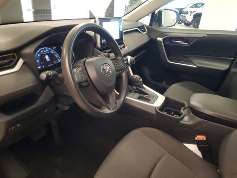 Used 2023 Toyota RAV4 XLE w/ Convenience Package image 16
